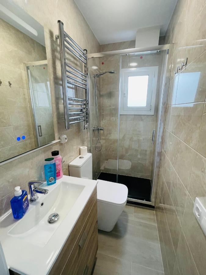 Barca 5 New Beach Apartment Sant Adria de Besos Exterior photo